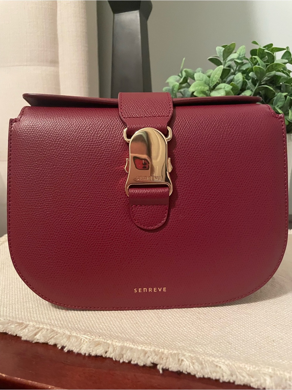 Senreve Cadence crossbody Pebbled Merlot - Picture 2 of 11